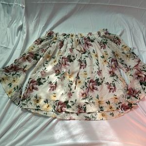 Persaya Off-Shoulder Floral Short